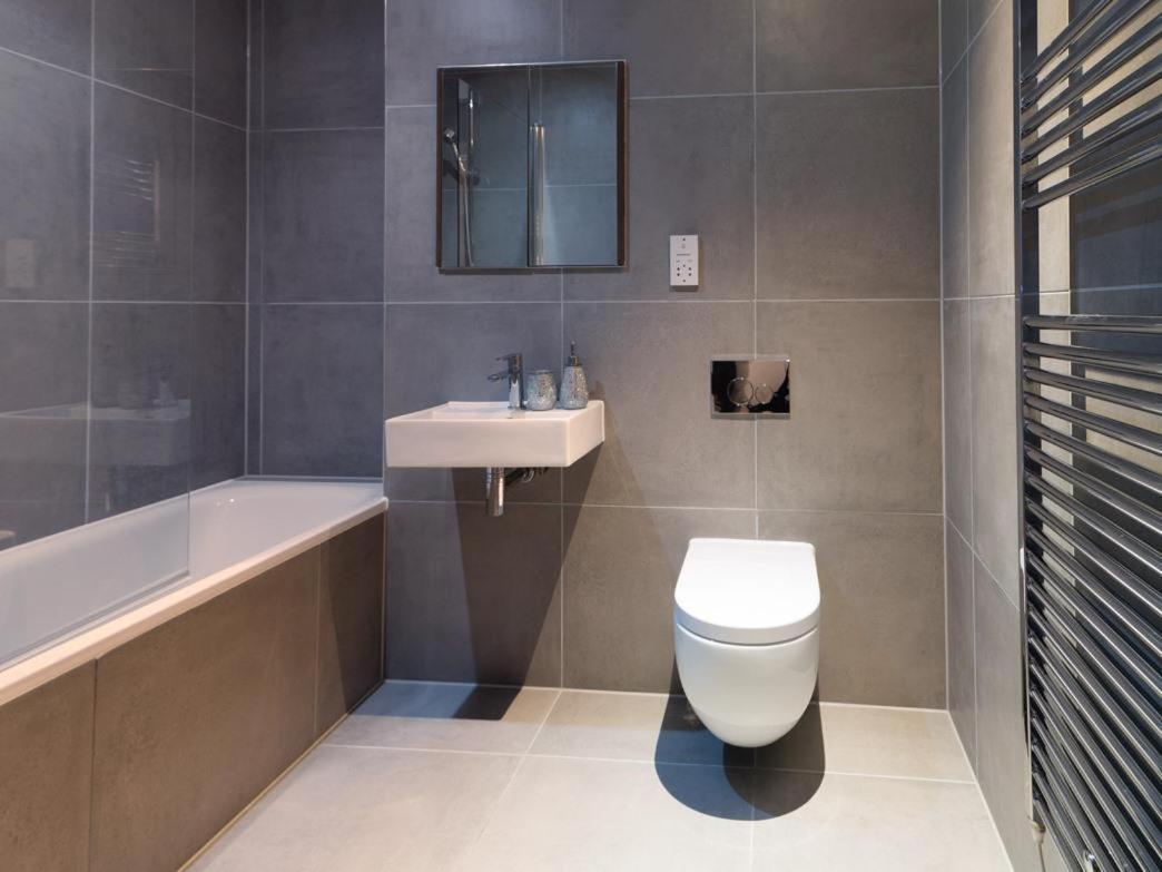 Central Tower Bridge Apartment London Exterior foto